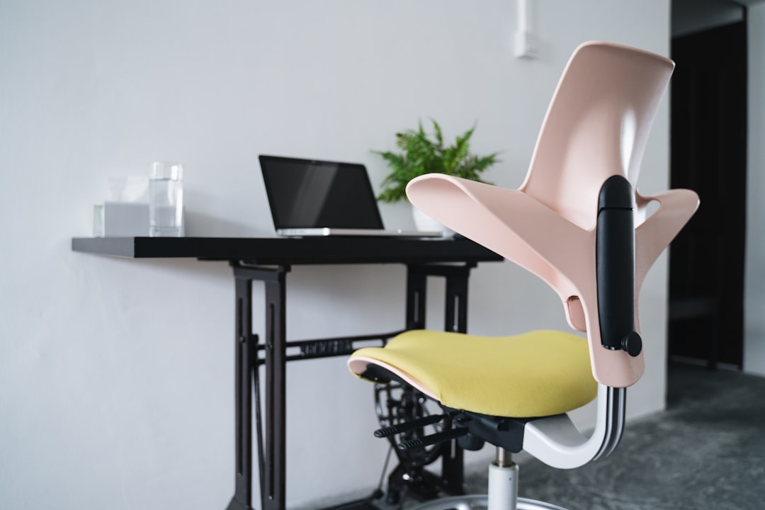 best budget ergonomic chair under 200 dollars