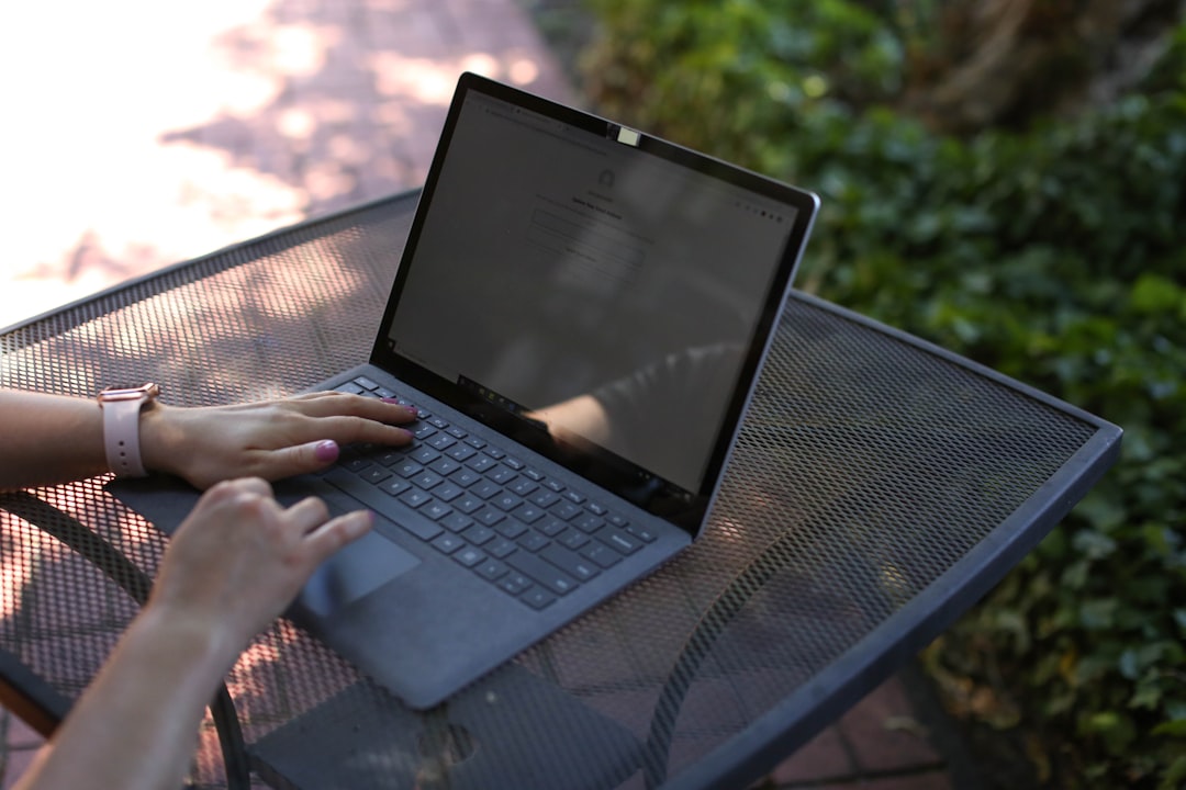 privacy screen filter for laptop in public